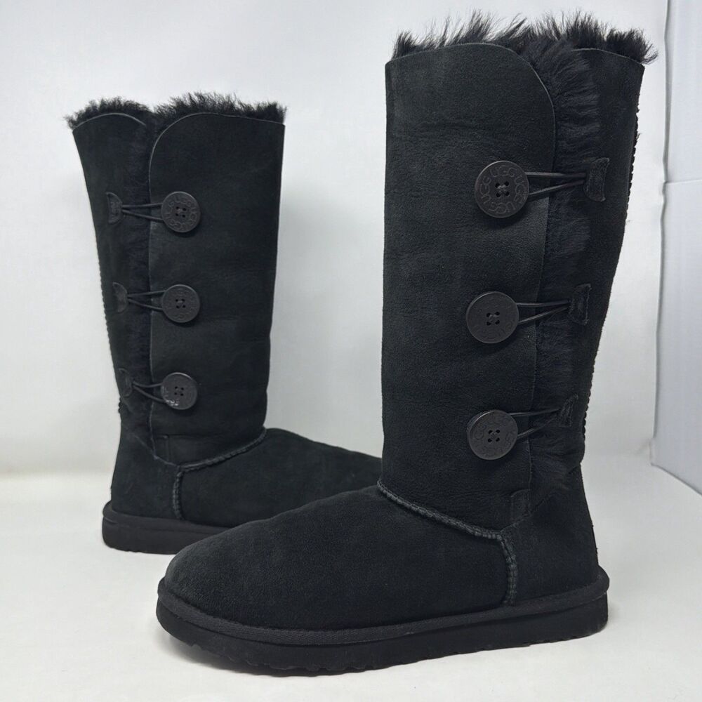 UGG Australia Bailey Button Triplet Tall Boots Black Sheepskin Women Size 9 1873
